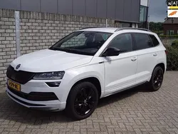 Wit, metallic lak Gebruikt 2020 Skoda Karoq Business Line SUV | € 20.650 (Eerlijke prijs)