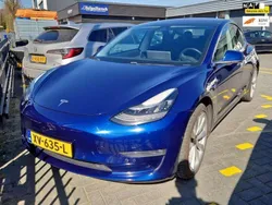 Blauw Gebruikt 2019 Tesla Model 3 Long Range Sedan | € 19.894 (Goede deal)