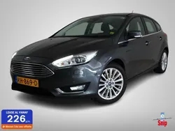 Grijs Gebruikt 2017 Ford Focus Titanium Hatchback | € 13.950 (Iets duurder)