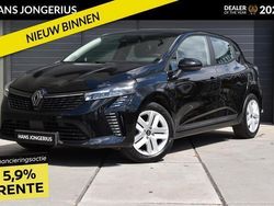 Zwart Gebruikt 2024 Renault Clio V Evolution Hatchback | € 17.449 (Eerlijke prijs)