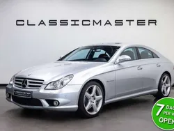 Grijs, metallic lak Gebruikt 2005 Mercedes CLS55 AMG AMG Sedan | € 39.950