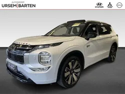 Wit Nieuw 2025 Mitsubishi Outlander P-HEV Instyle SUV | € 58.930 (Eerlijke prijs)