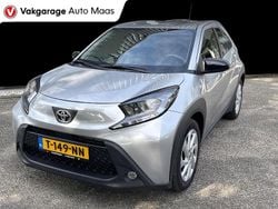 Grijs Gebruikt 2023 Toyota Aygo Play Hatchback | € 19.640 (Eerlijke prijs)