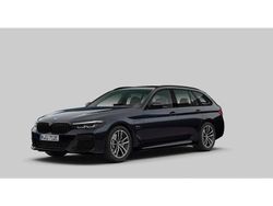 M carbonschwarz metallic (zwart metallic) Gebruikt 2023 BMW 530e Executive Stationwagen | € 45.880 (Eerlijke prijs)