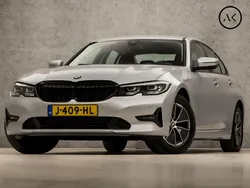 Grijs Gebruikt 2020 BMW 318 Executive Sedan | € 25.445