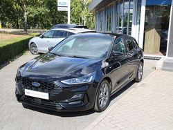 Zwart Gebruikt 2024 Ford Focus ST-Line X Hatchback | € 25.550 (Eerlijke prijs)