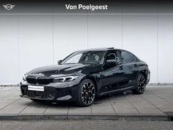 Saphirschwarz metallic (zwart metallic) Gebruikt 2025 BMW 330e M Sport Sedan | € 62.900 (Eerlijke prijs)