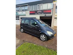 Zwart Gebruikt 2005 Mercedes Vaneo MPV | € 2.100