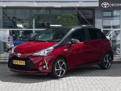 Rood Gebruikt 2019 Toyota Yaris Hybrid Executive Hatchback | € 18.250 (Goede deal)