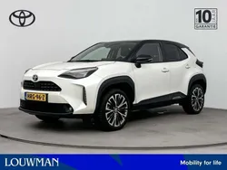 Wit Gebruikt 2022 Toyota Yaris Cross Executive SUV | € 27.945 (Eerlijke prijs)