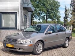 Grijs Gebruikt 2003 Volvo S40 Sedan | € 2.999