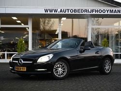 Zwart (metallic) Gebruikt 2012 Mercedes SLK200 Cabriolet | € 12.950 (Eerlijke prijs)