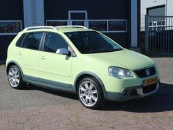 Geel Gebruikt 2006 VW Polo Cross Hatchback | € 2.950 (Goede deal)