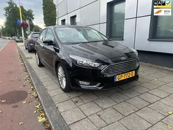 Zwart Gebruikt 2015 Ford Focus Titanium Hatchback | € 7.950 (Goede deal)