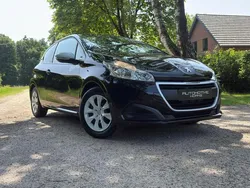 Zwart Gebruikt 2017 Peugeot 208 Access Hatchback | € 7.950 (Iets duurder)