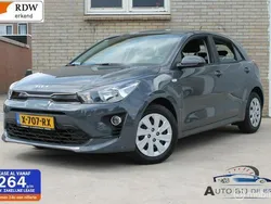Grijs Gebruikt 2023 Kia Rio GT-Line Hatchback | € 19.740 (Eerlijke prijs)