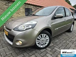 Bruin Gebruikt 2010 Renault Clio II Collection Hatchback | € 2.895 (Eerlijke prijs)