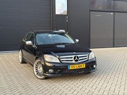 Zwart (metallic) Gebruikt 2007 Mercedes C63 AMG Avantgarde Sedan | € 3.950