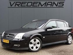 Zwart Gebruikt 2004 Opel Signum Cosmo Stationwagen | € 950