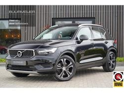 Zwart Gebruikt 2022 Volvo XC40 Inscription SUV | € 33.900 (Eerlijke prijs)
