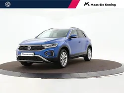 Blauw Gebruikt 2024 VW T-Roc Edition SUV | € 31.940 (Goede deal)