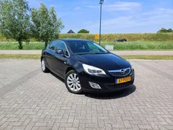 Zwart Gebruikt 2011 Opel Astra Cosmo Hatchback | € 5.450 (Eerlijke prijs)