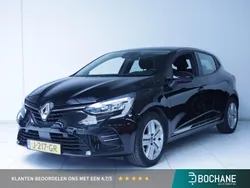 Zwart Gebruikt 2020 Renault Clio V Zen Hatchback | € 13.940 (Eerlijke prijs)