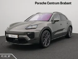 Aventuringroen metallic Gebruikt 2024 Porsche Macan SUV | € 114.750 (Eerlijke prijs)