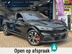 Zwart Gebruikt 2021 Ford Mustang Mach-E SUV | € 34.950 (Iets duurder)