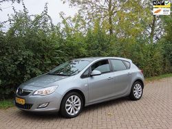 Grijs Gebruikt 2012 Opel Astra Edition Hatchback | € 7.450 (Eerlijke prijs)