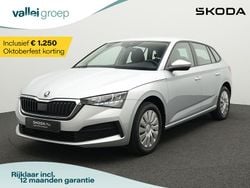Grijs Gebruikt 2023 Skoda Scala Active Hatchback | € 16.500 (Super prijs)