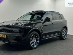 Zwart Gebruikt 2024 Lynk & Co 01 SUV | € 33.000 (Iets duurder)