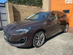 Paars, metallic lak Gebruikt 2019 Ford Focus Vignale Stationwagen | € 18.499 (Goede deal)