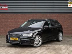 Zwart (metallic) Gebruikt 2015 Audi A3 Sportback e-tron Ambition Hatchback | € 13.250 (Eerlijke prijs)