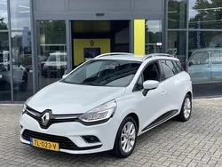 Wit Gebruikt 2018 Renault Clio GrandTour Intens Stationwagen | € 9.995 (Eerlijke prijs)