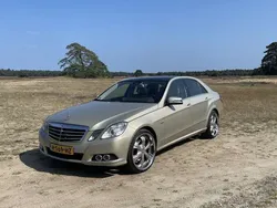 Geel Gebruikt 2009 Mercedes E350 Sedan | € 15.000 (Iets duurder)