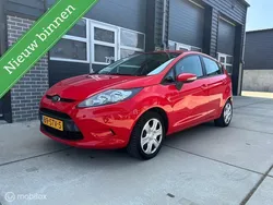 Rood Gebruikt 2011 Ford Fiesta Hatchback | € 3.299 (Super prijs)