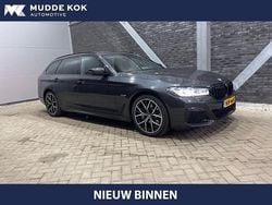 Grijs Gebruikt 2024 BMW 530e Comfort Edition Stationwagen | € 49.800 (Goede deal)