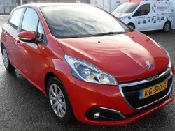 Oranje Gebruikt 2016 Peugeot 208 Hatchback | € 5.799 (Eerlijke prijs)