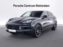 Blauw, metallic lak Gebruikt 2024 Porsche Cayenne SUV | € 119.500 (Goede deal)