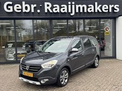 Grijs Gebruikt 2016 Dacia Lodgy Stepway MPV | € 4.900 (Super prijs)