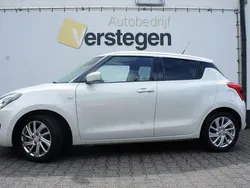 Wit Gebruikt 2023 Suzuki Swift Hatchback | € 20.950 (Eerlijke prijs)