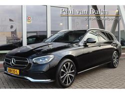 Zwart Gebruikt 2022 Mercedes E300 Luxury Stationwagen | € 34.895 (Super prijs)
