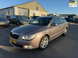 Paars Gebruikt 2012 Skoda Superb Business Line Hatchback | € 3.250