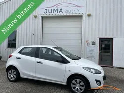 Wit Gebruikt 2013 Mazda 2 Hatchback | € 5.495 (Eerlijke prijs)