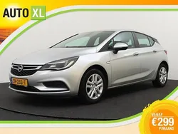 Grijs Gebruikt 2018 Opel Astra Edition Hatchback | € 9.940 (Eerlijke prijs)