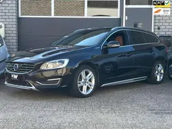 Zwart, metallic lak Gebruikt 2014 Volvo V60 Summum Stationwagen | € 12.950 (Duur)