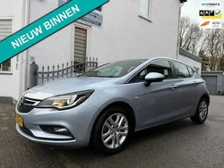 Grijs Gebruikt 2017 Opel Astra Edition Hatchback | € 7.999 (Eerlijke prijs)