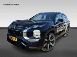 Blauw, metallic lak Gebruikt 2025 Mitsubishi Outlander Edition SUV | € 56.330