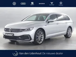 Grijs Gebruikt 2023 VW Passat Business Stationwagen | € 42.990 (Iets duurder)